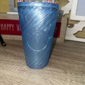 NWT Starbucks Summer 2024 Light Blue Swirl 16 oz cold cup. No Straw